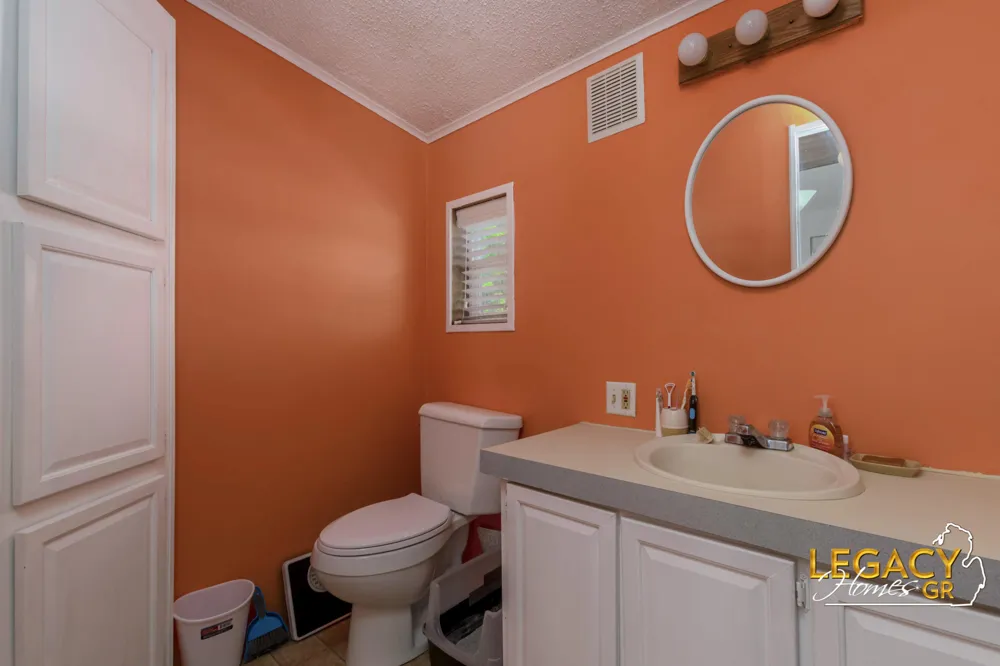 1163 Maple Leaf Lane NW Walker City, MI 49534