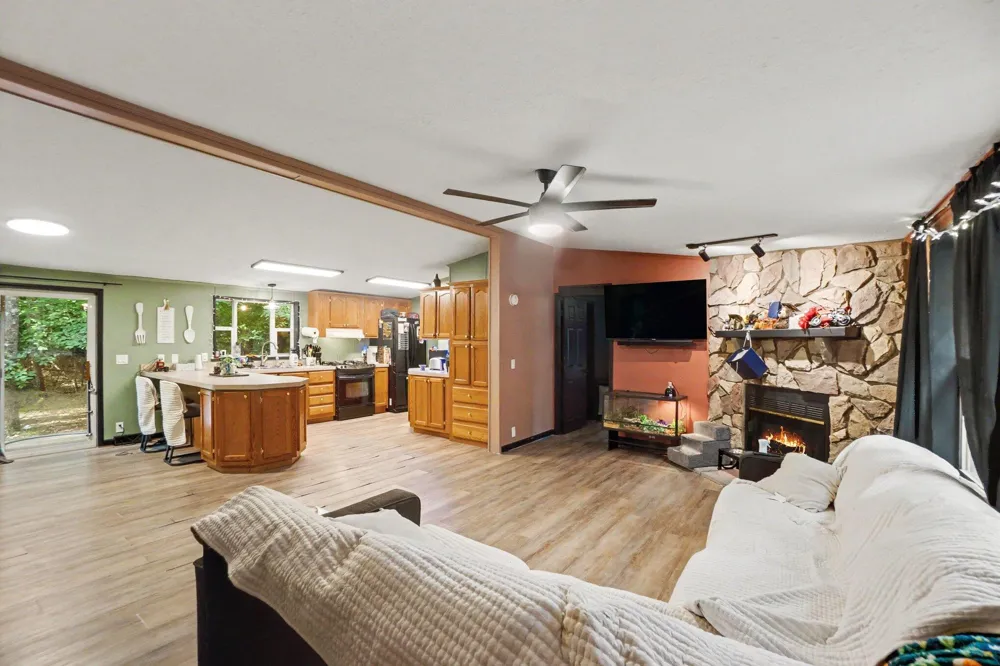 6606 E Hill Street Croton Township, MI 49337