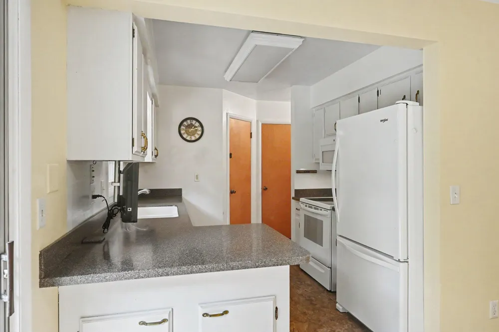 209 Cherry Hill Street Kalamazoo Charter Township, MI 49006
