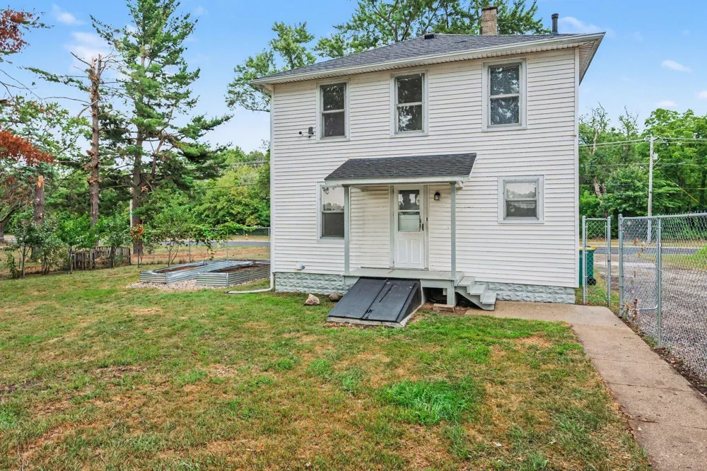 6444 Lovers Lane Portage City, MI 49002