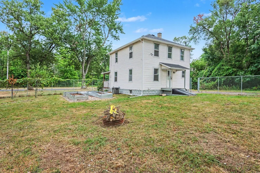6444 Lovers Lane Portage City, MI 49002