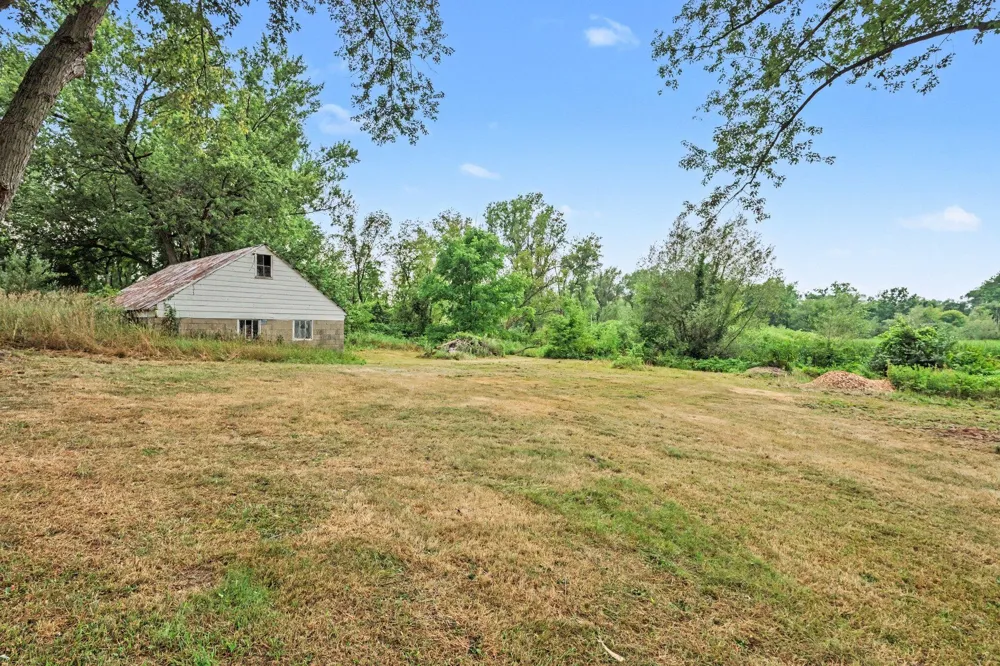 6444 Lovers Lane Portage City, MI 49002