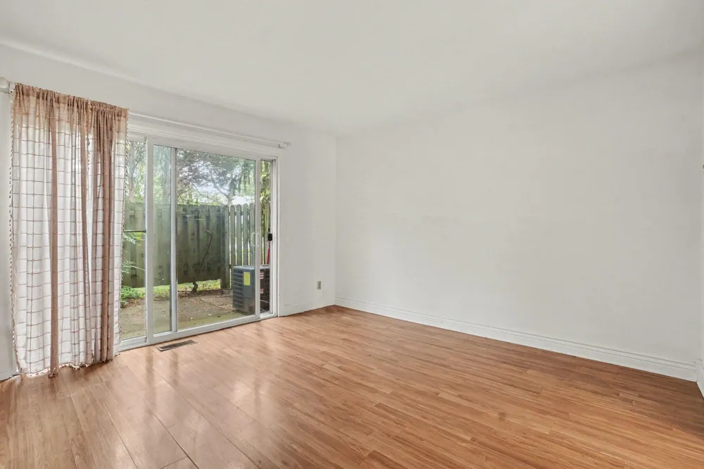 3433 Kenbrooke Court Kalamazoo City, MI 49006