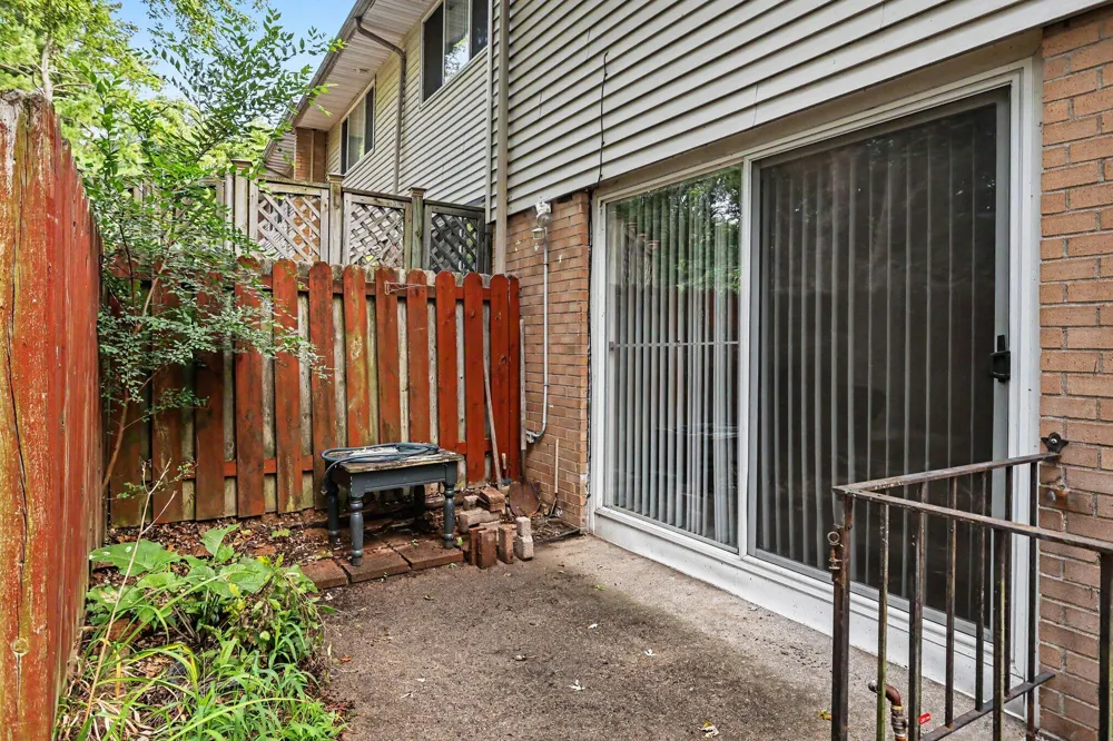 3517 Kenbrooke Court Kalamazoo City, MI 49006
