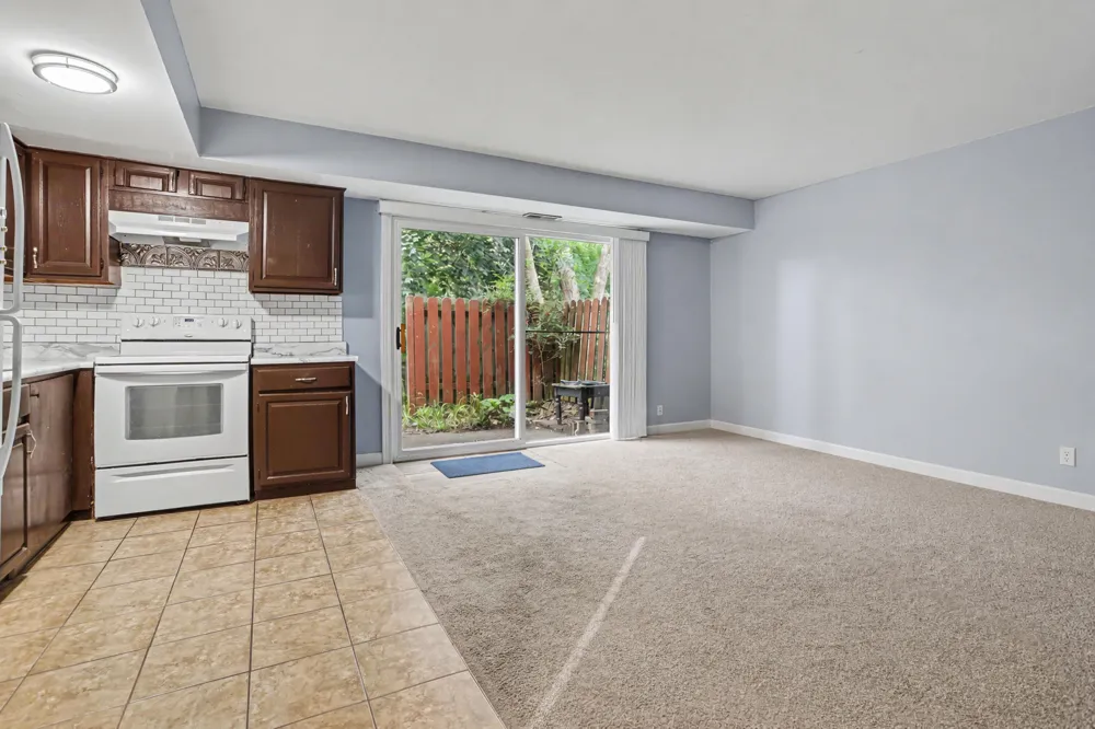 3517 Kenbrooke Court Kalamazoo City, MI 49006