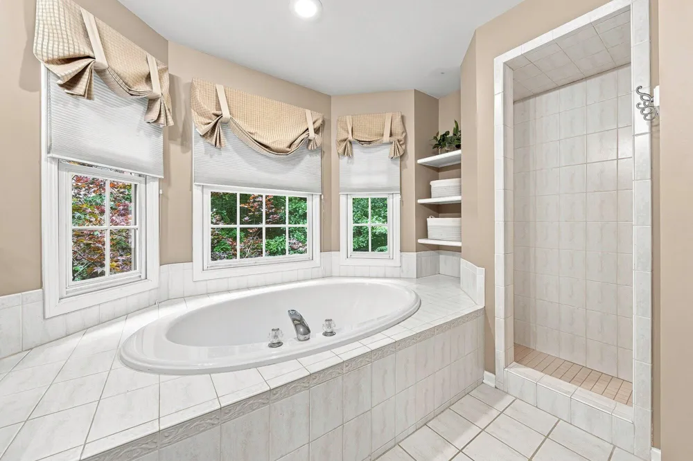 6418 Whitney Woods Richland Township, MI 49083