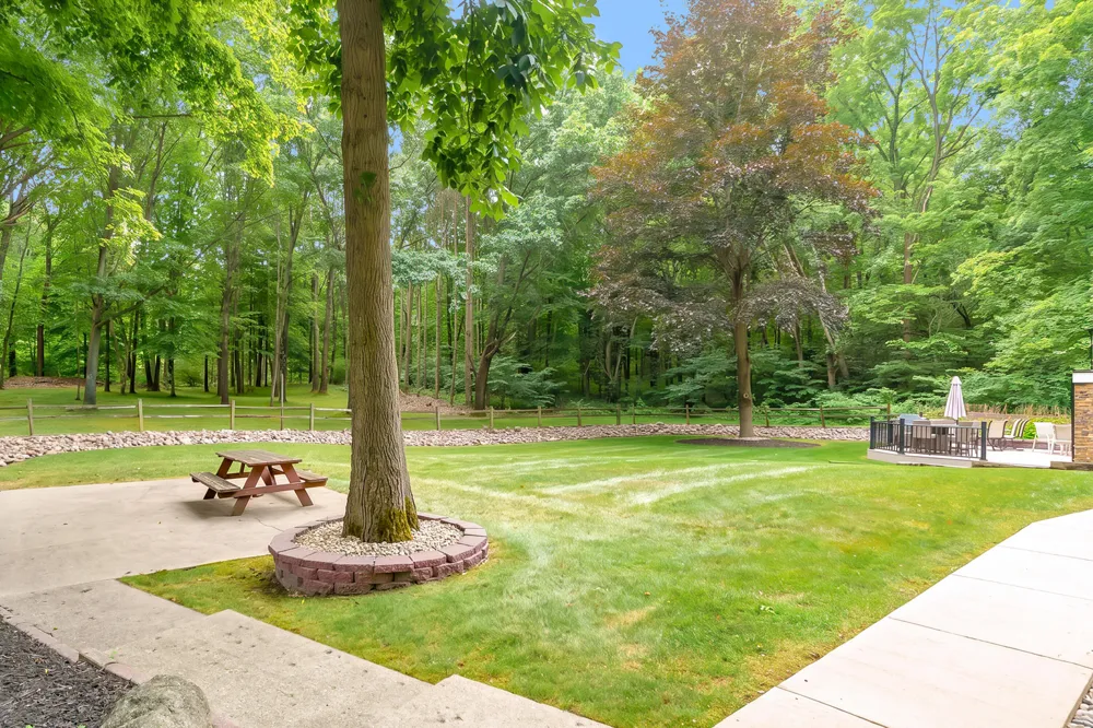 9929 W P AVENUE Texas Charter Township, MI 49009