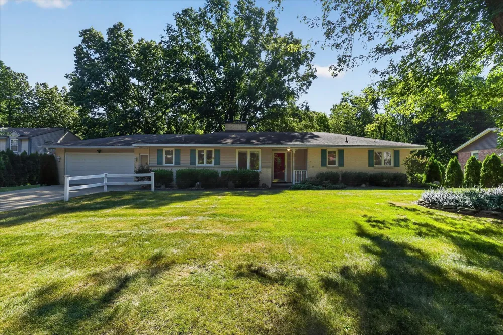 8047 Oak Hill Drive Texas Charter Township, MI 49009