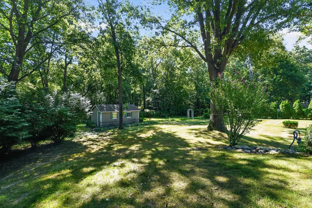8047 Oak Hill Drive Texas Charter Township, MI 49009