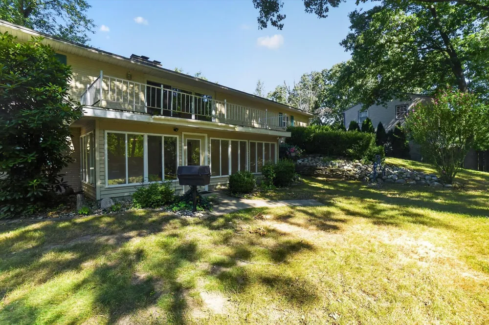 8047 Oak Hill Drive Texas Charter Township, MI 49009