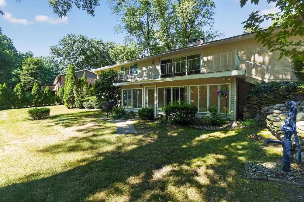 8047 Oak Hill Drive Texas Charter Township, MI 49009
