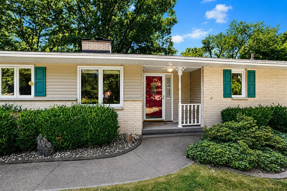 8047 Oak Hill Drive Texas Charter Township, MI 49009