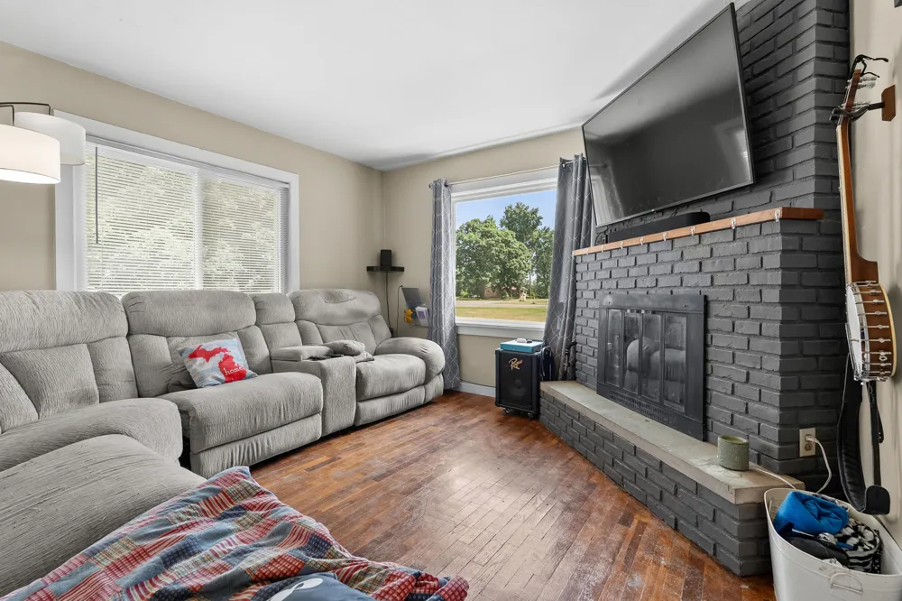 6521 5 Mile Road Leroy Township, MI 49051