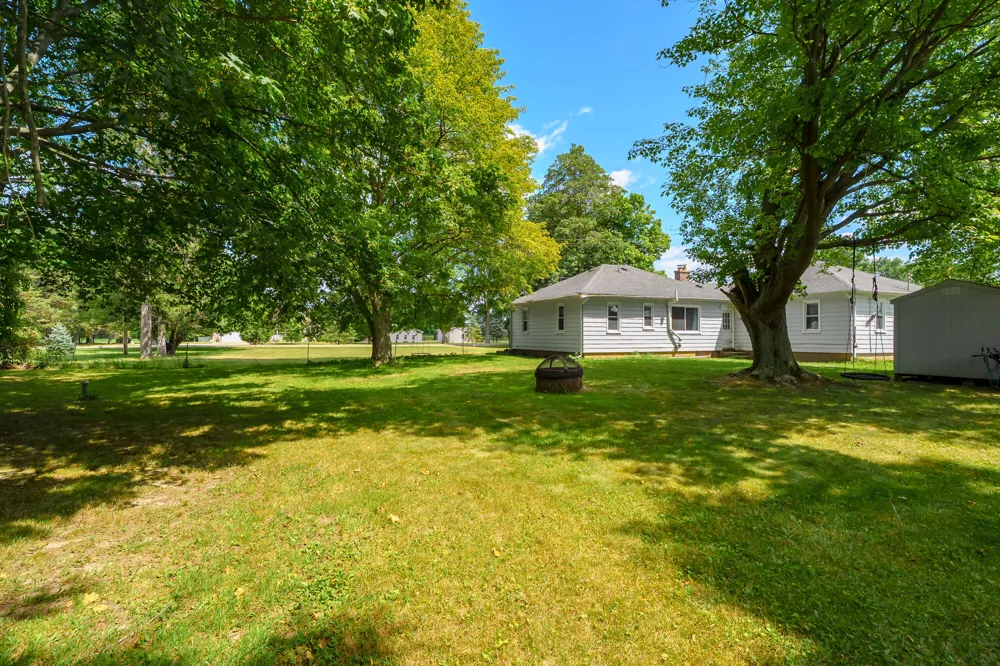 6521 5 Mile Road Leroy Township, MI 49051