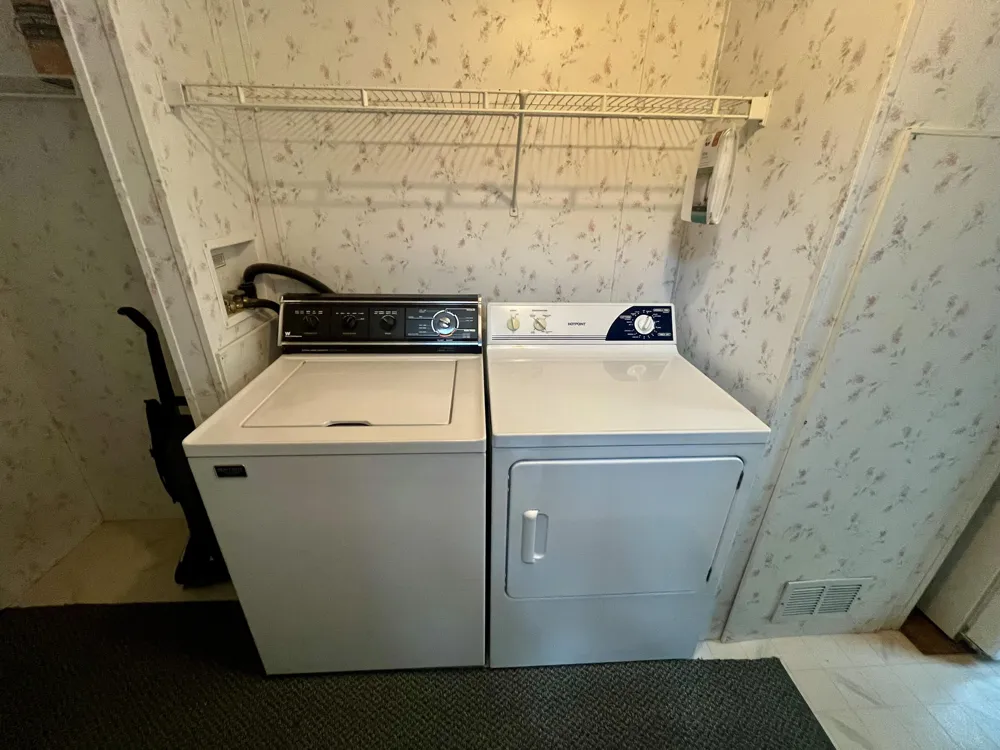 1268 Oak Brook Lane Portage City, MI 49002