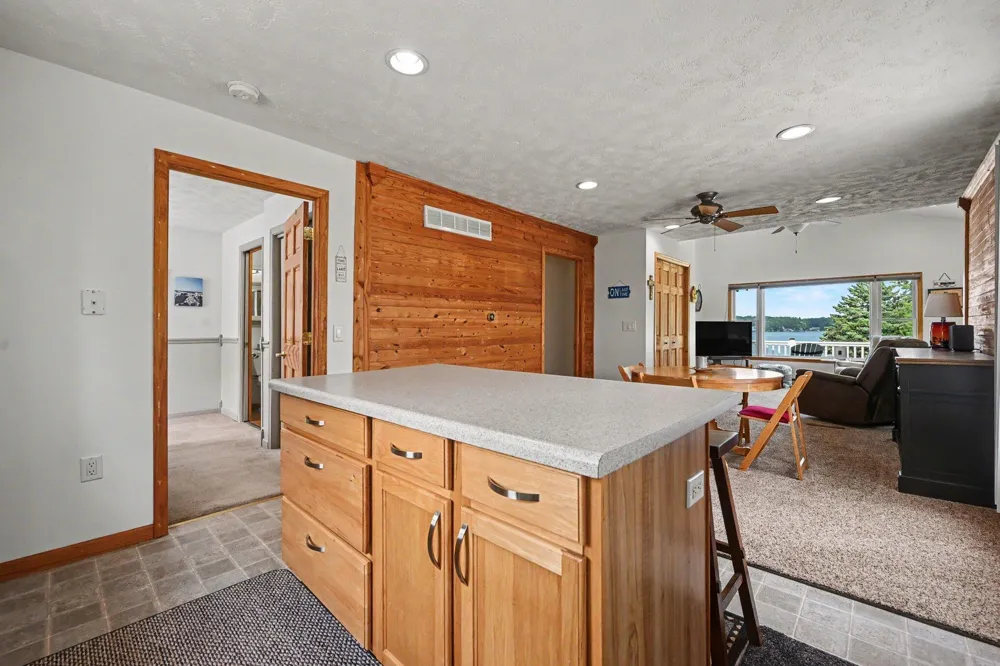 731 Beechwood Drive Hope Township, MI 49046