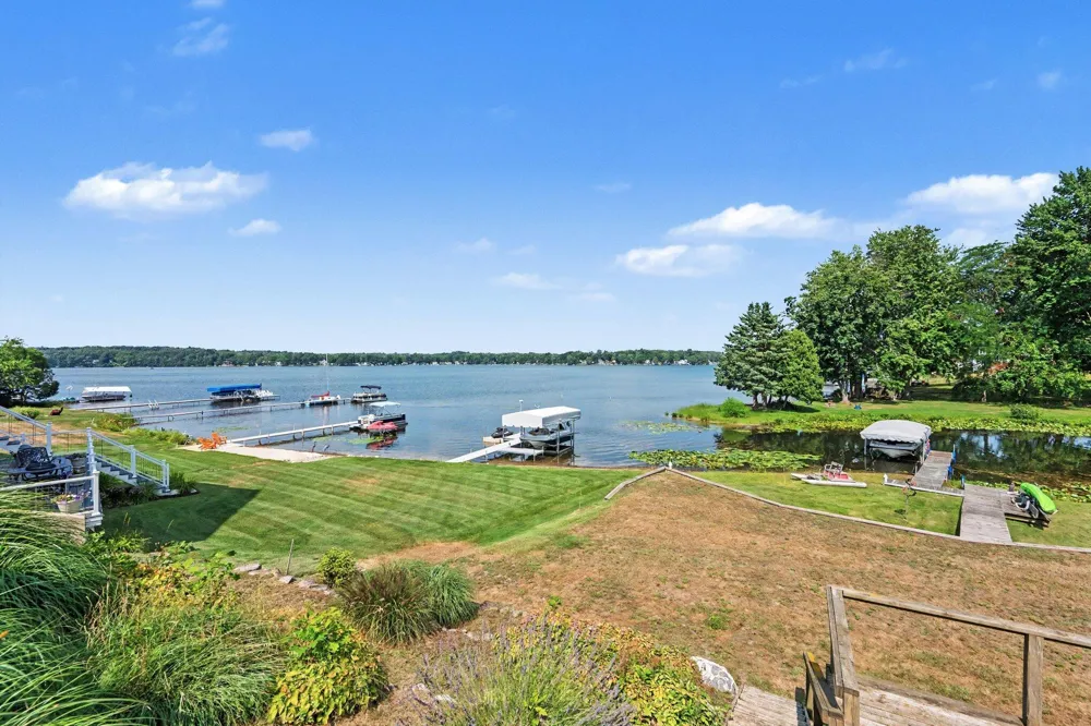 731 Beechwood Drive Hope Township, MI 49046