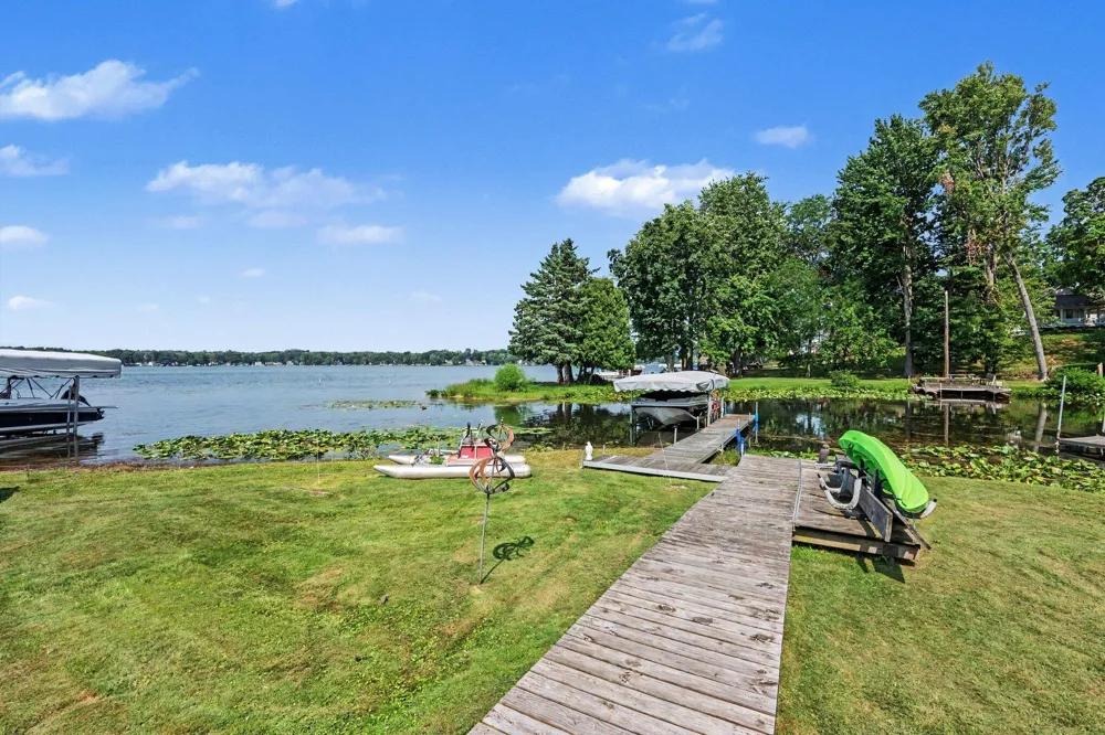 731 Beechwood Drive Hope Township, MI 49046
