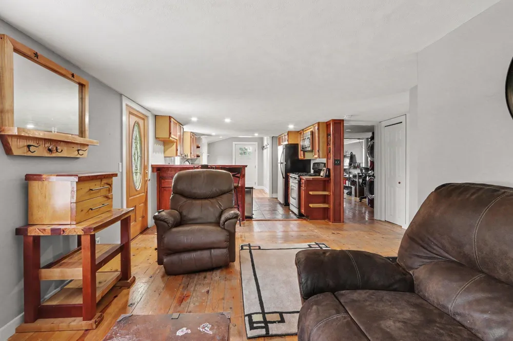 25490 Front Street Antwerp Township, MI 49071