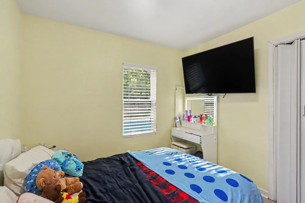 1323 Coolidge Avenue Kalamazoo Charter Township, MI 49006