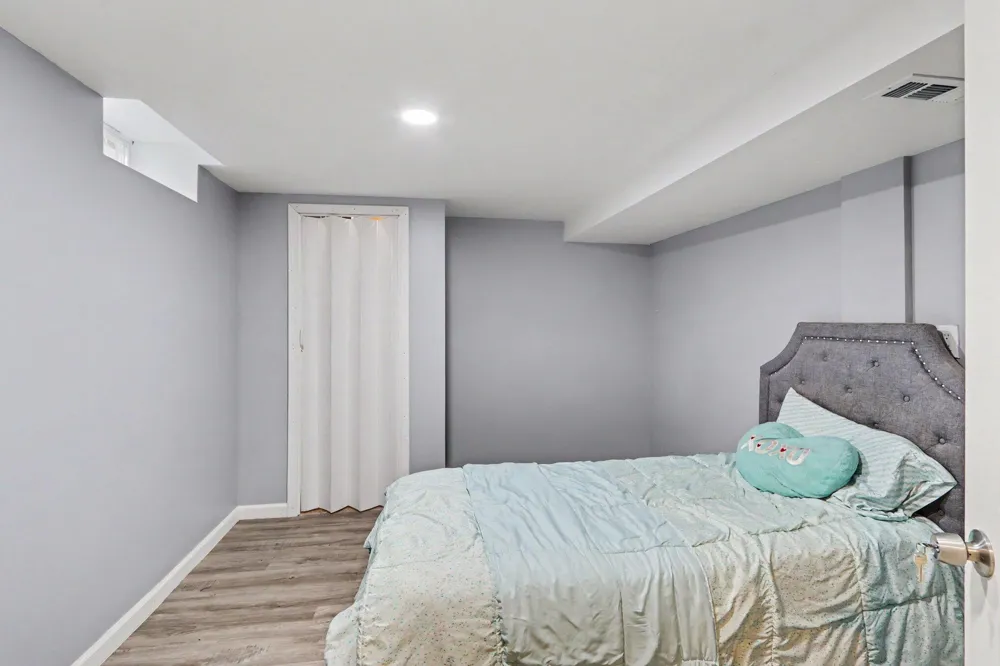 1323 Coolidge Avenue Kalamazoo Charter Township, MI 49006