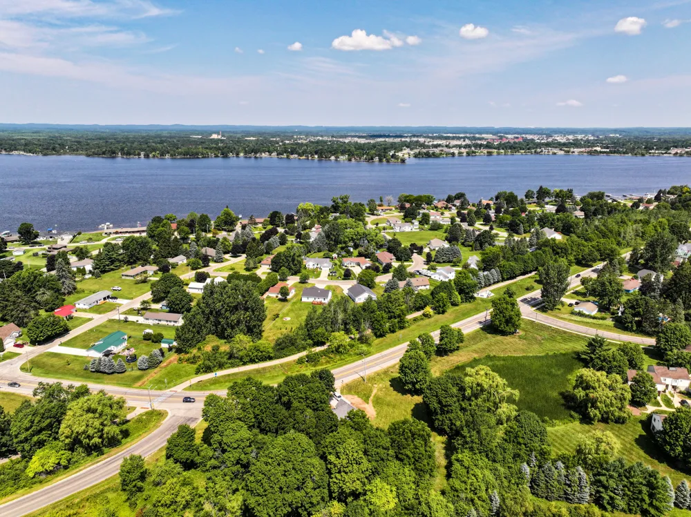 745 Sunnyside Drive Cadillac City, MI 49601