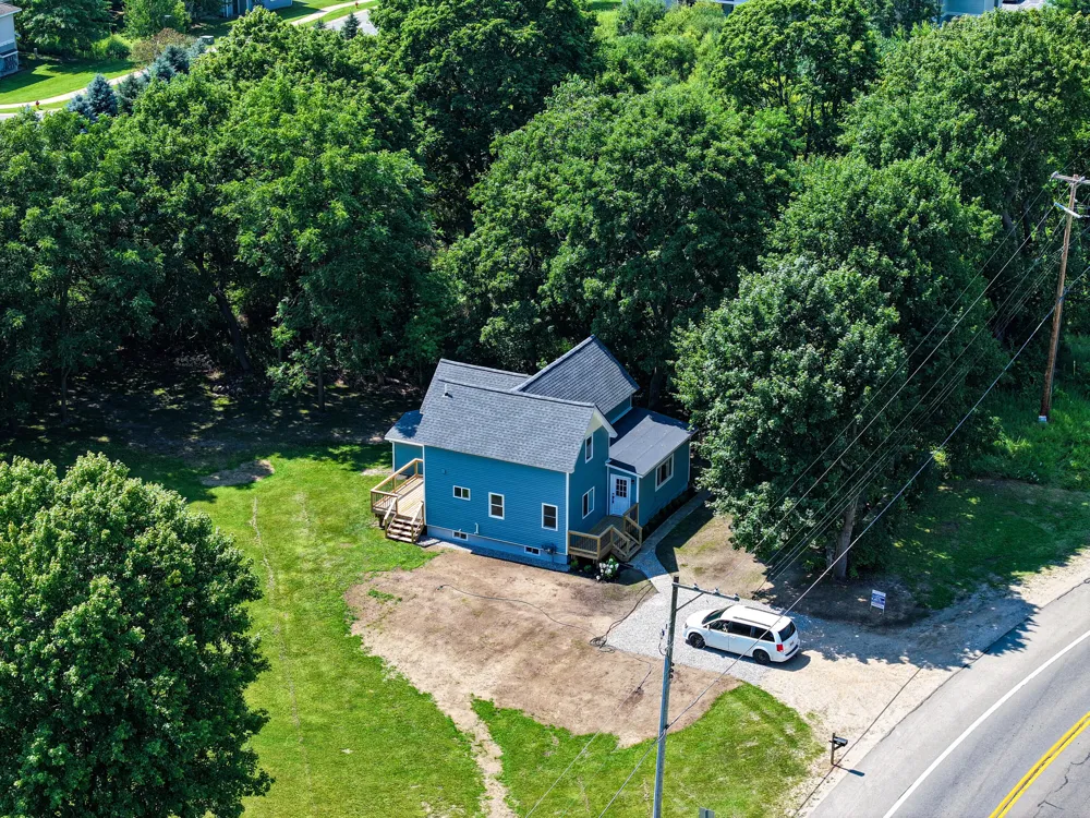 745 Sunnyside Drive Cadillac City, MI 49601