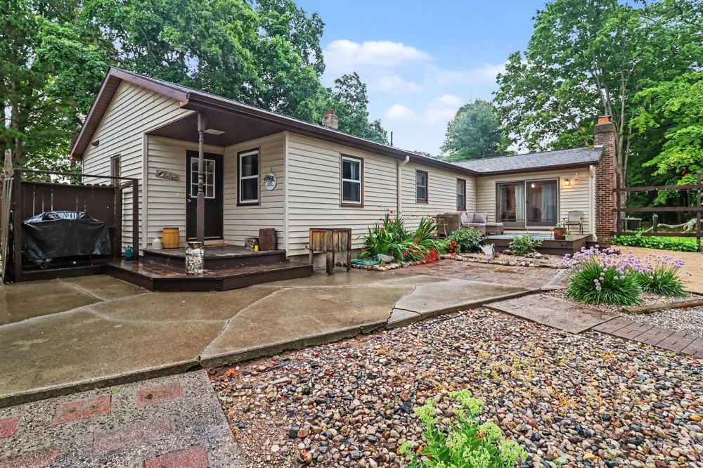16465 Flarity Road Dickson Township, MI 49619