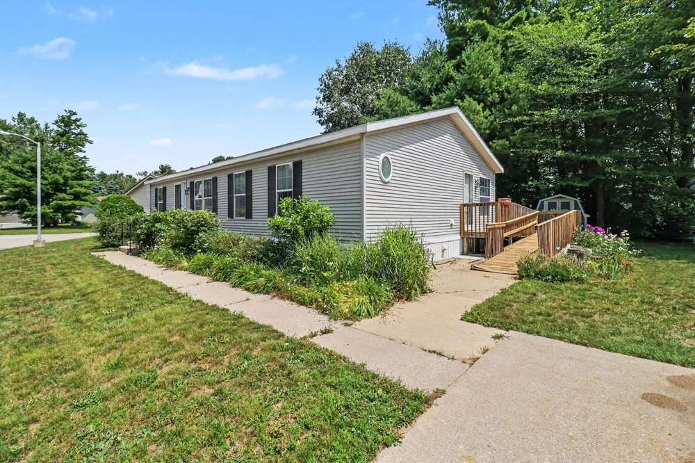 3773 W Forest Hill Circle Amber Township, MI 49431