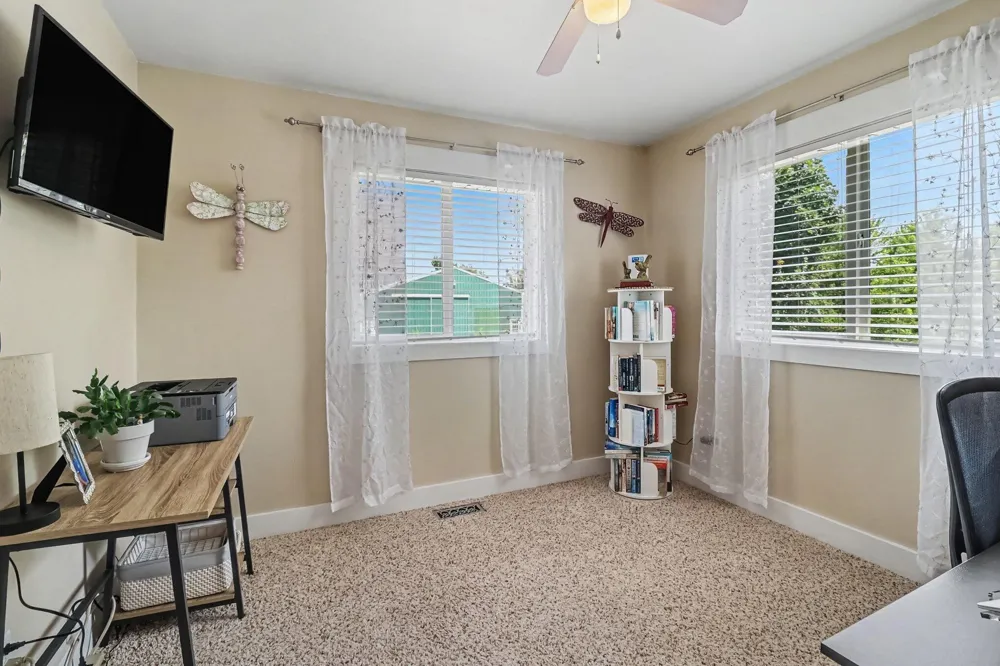 5832 Potter Road Onekama Township, MI 49614