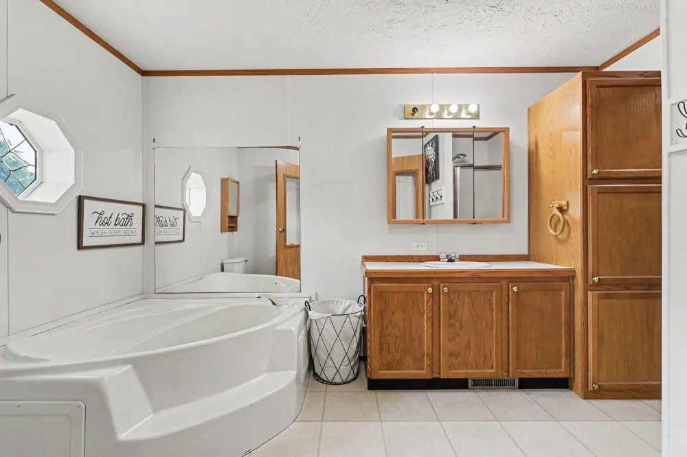 715 Washington Street Tekonsha Village, MI 49092