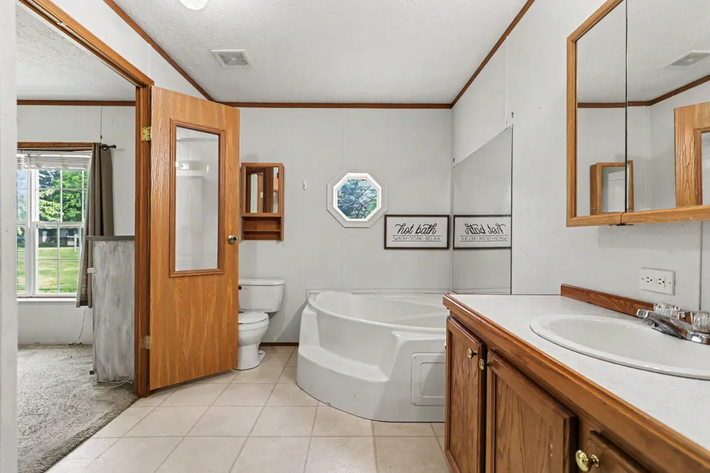 715 Washington Street Tekonsha Village, MI 49092