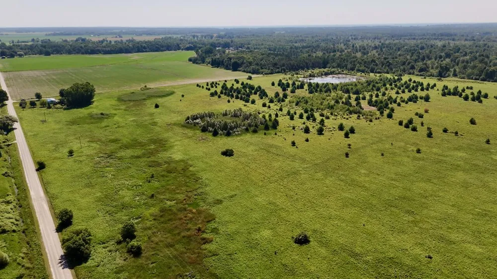 1824 W Bessinger Road Au Gres Township, MI 48765