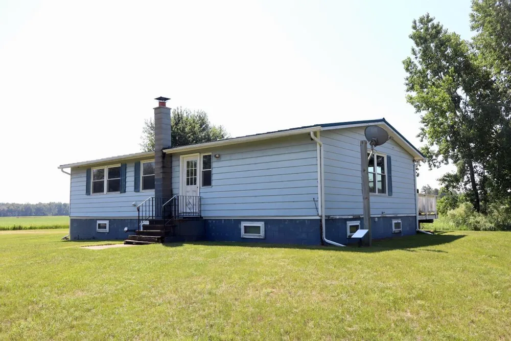 1824 W Bessinger Road Au Gres Township, MI 48765
