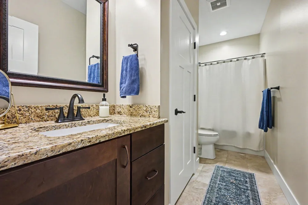 1897 Toscana Street Oshtemo Charter Township, MI 49009