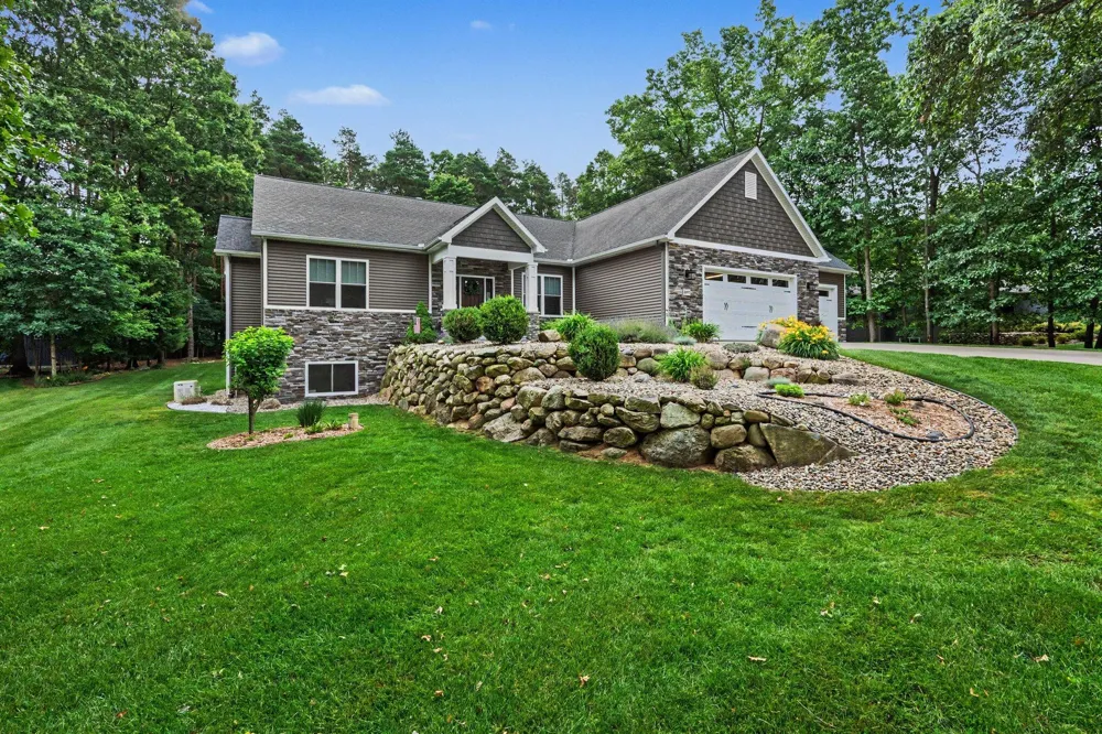 1897 Toscana Street Oshtemo Charter Township, MI 49009