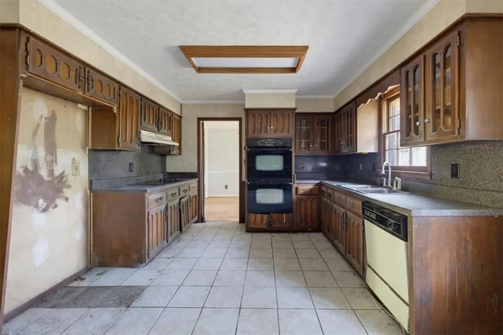 3594 Ale Circle East Point, GA 30344