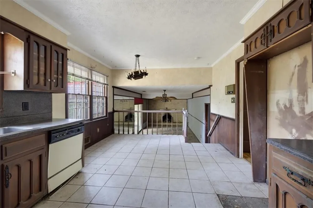 3594 Ale Circle East Point, GA 30344
