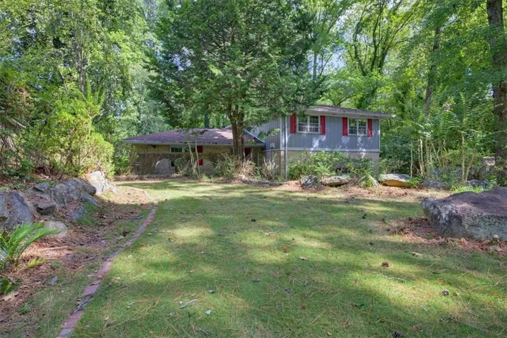 3594 Ale Circle East Point, GA 30344