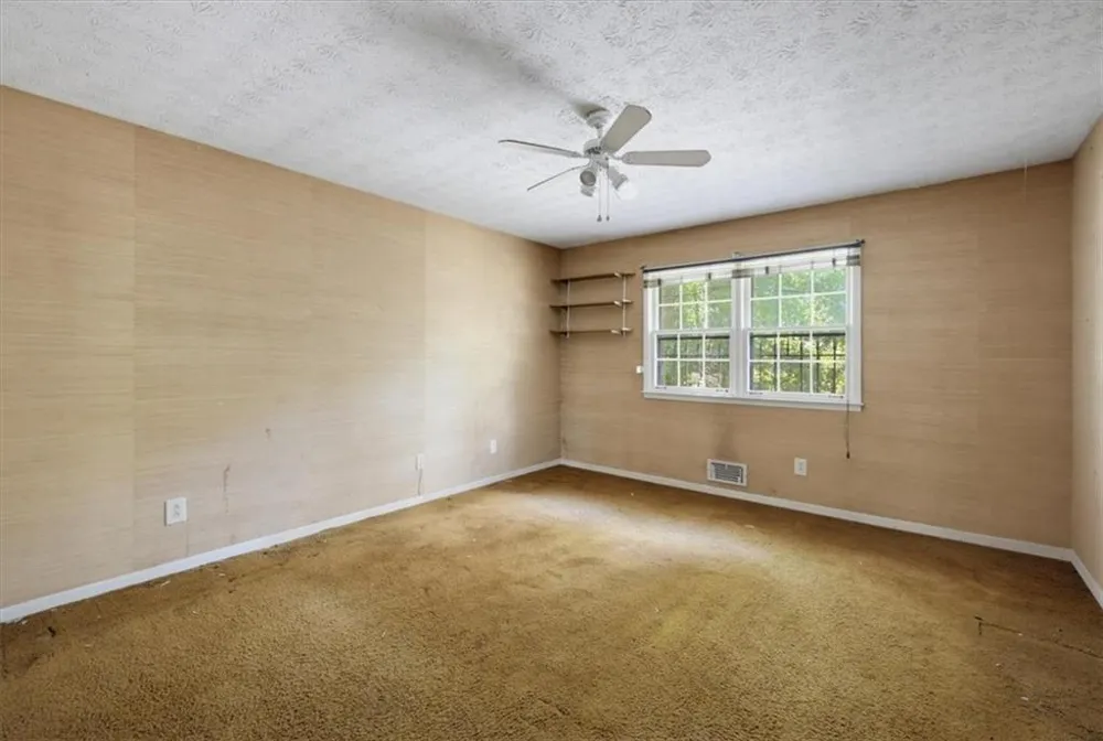3594 Ale Circle East Point, GA 30344