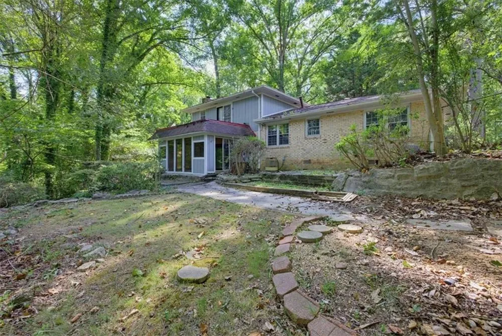 3594 Ale Circle East Point, GA 30344