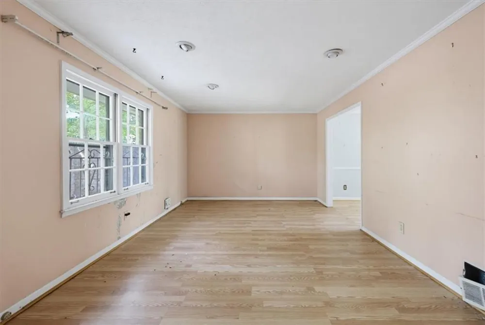 3594 Ale Circle East Point, GA 30344