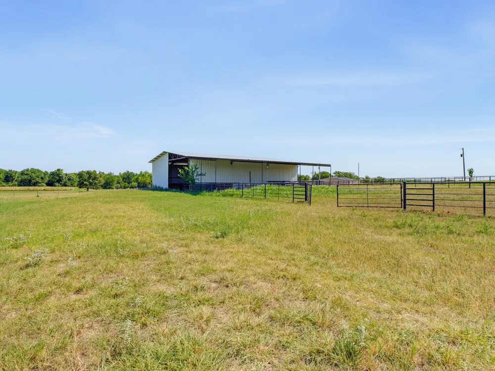 601 County Road 3525 Paradise, TX 76073