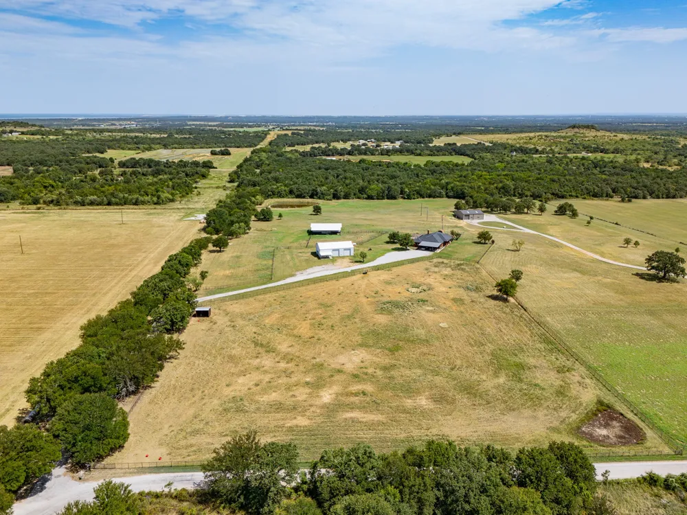 601 County Road 3525 Paradise, TX 76073