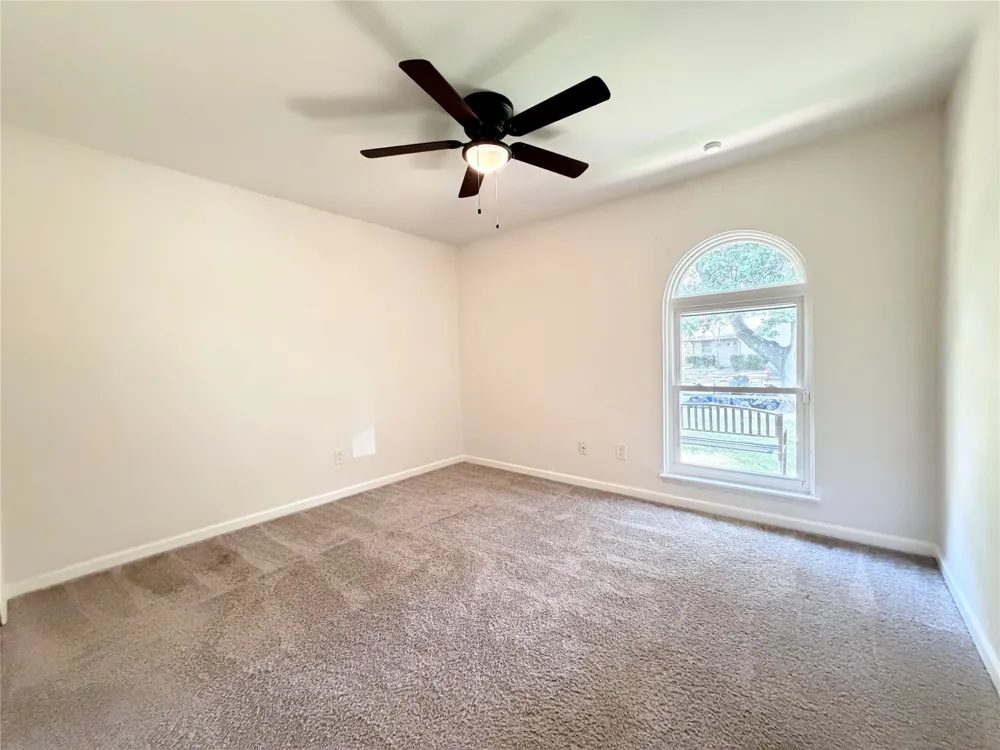 407 Ivy Way Garland, TX 75043