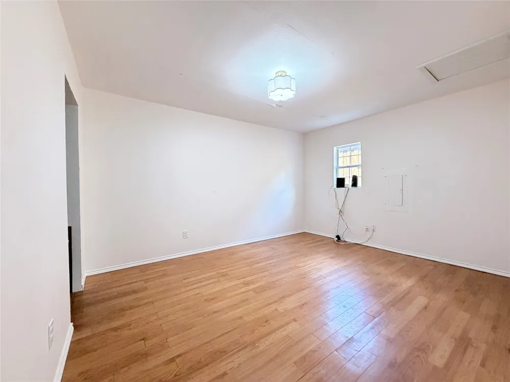 407 Ivy Way Garland, TX 75043
