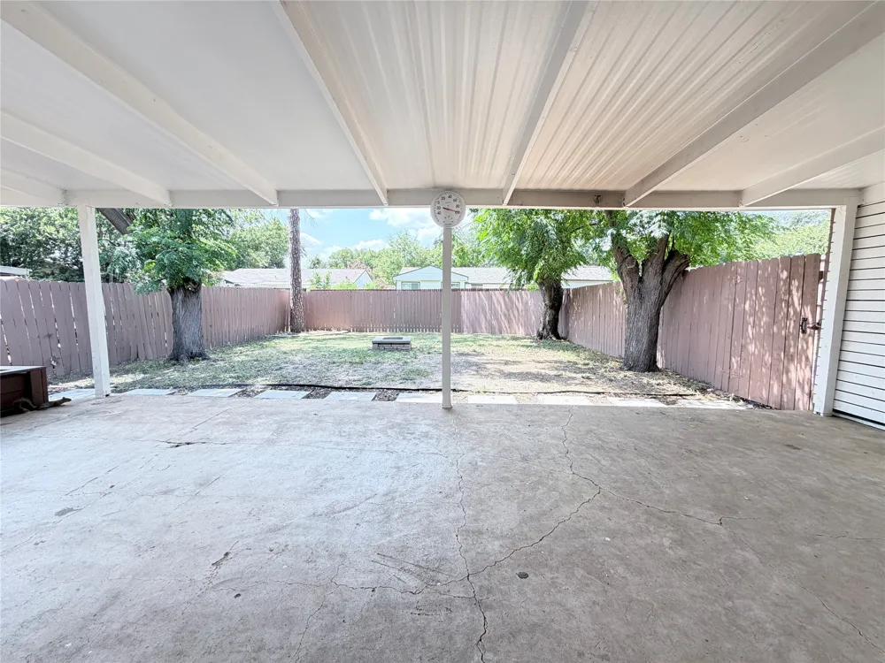 407 Ivy Way Garland, TX 75043