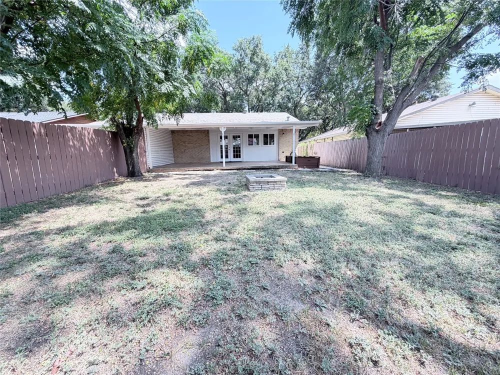 407 Ivy Way Garland, TX 75043