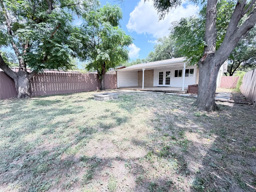 407 Ivy Way Garland, TX 75043