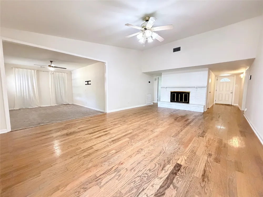 407 Ivy Way Garland, TX 75043